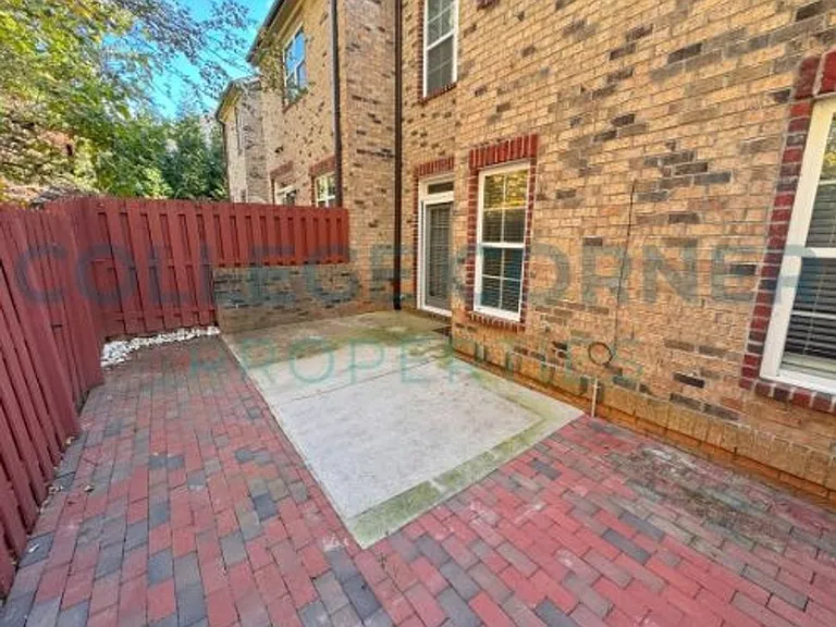 4964 Wyngate Village Dr — Photo 4