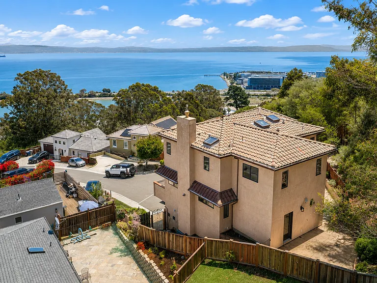 2 San Diego Ct — Photo 23