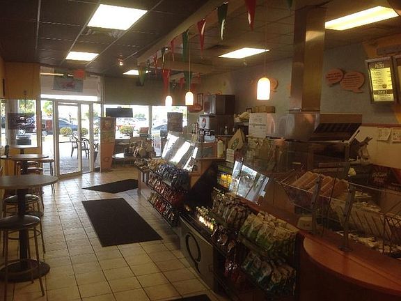 2nd image of 3220 N Roosevelt Blvd