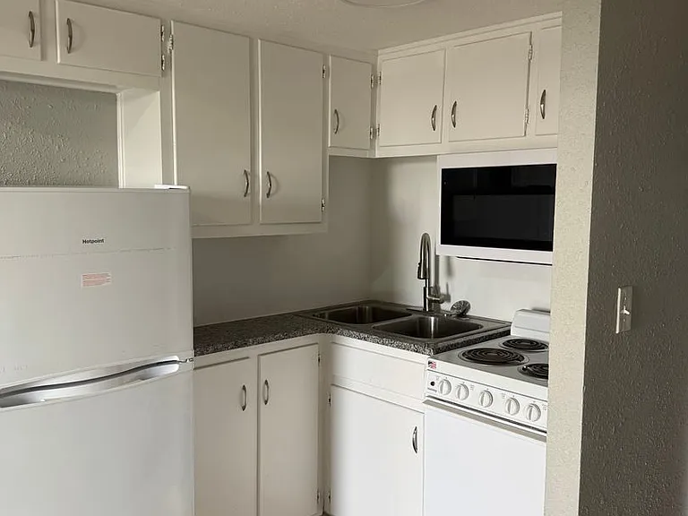 Living Better Apartments — Photo 19