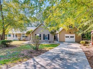 140 Knight Way, Fayetteville, GA 30214