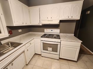 289 Yates Ave, Calumet City, IL 60409