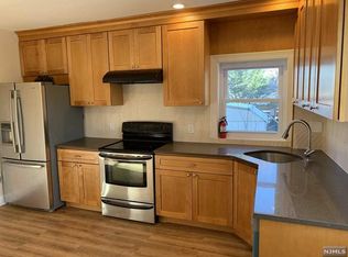 188 Hathaway St, Wallington, NJ 07057