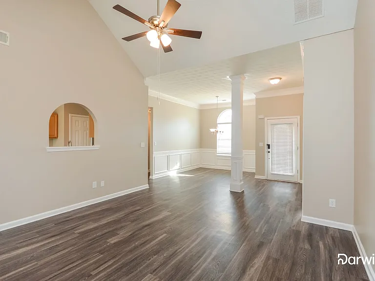 395 Spring Lake Ter — Photo 5