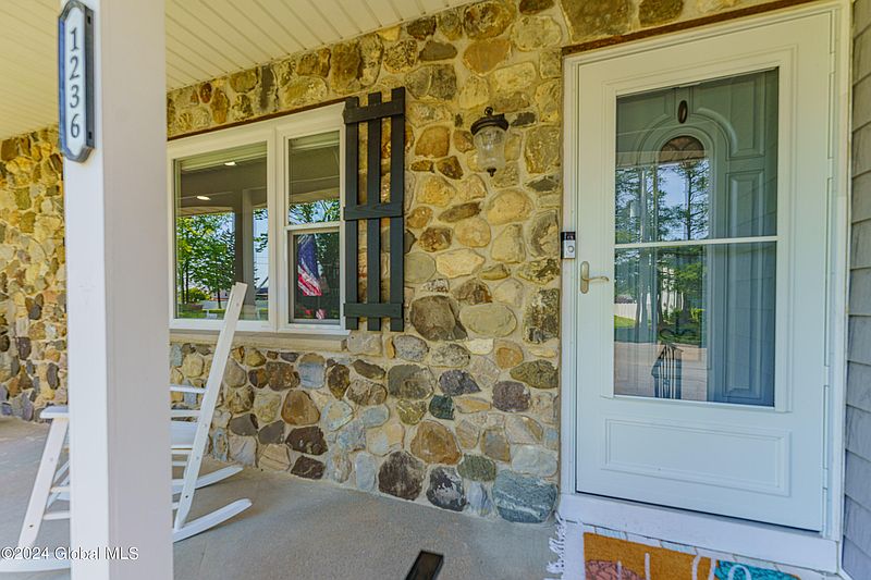 4th image of 1236 Coplon Avenue