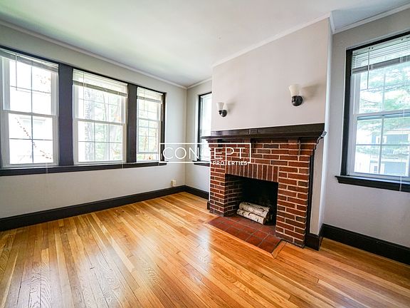 3rd image of 117 College Ave #28