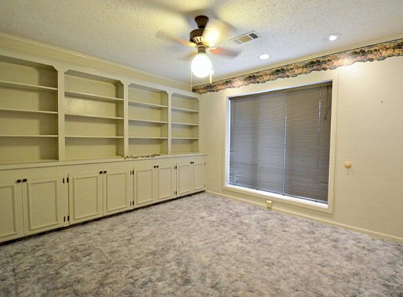 5th image of 3938 Chandelle Ln