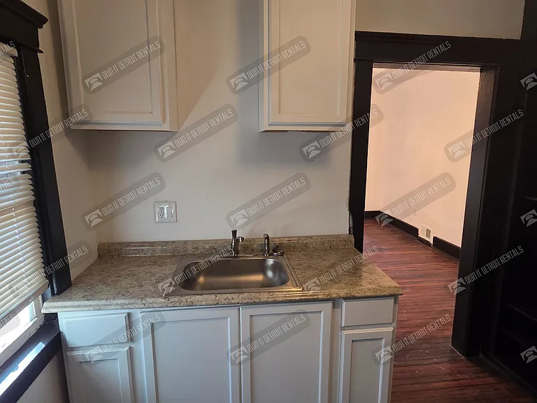 2982 Vicksburg St — Photo 22