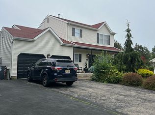 1656 Ferro Ln, Toms River, NJ 08755