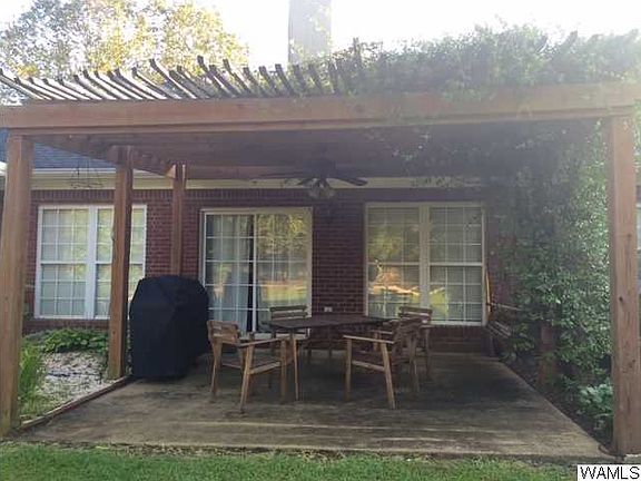 4th image of 6036 Garden Oaks Dr