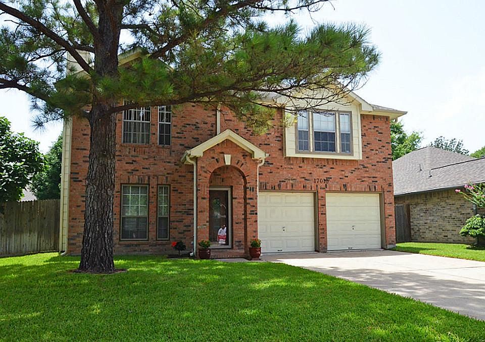 1st image of 17010 Enchanted Cir W