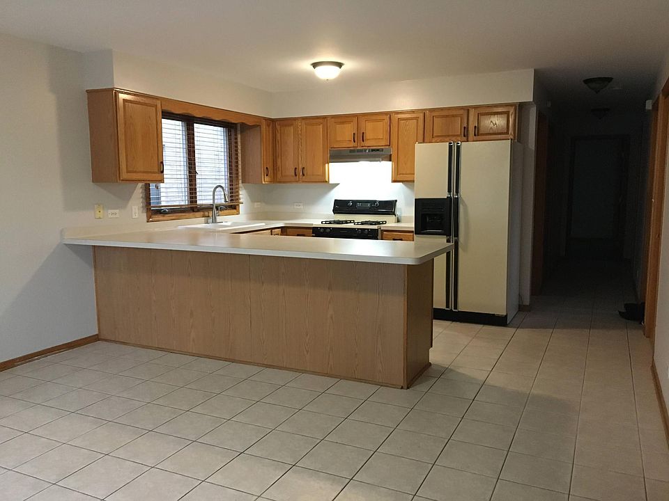 1st image of 4532 Sunnyside Ave APT 1
