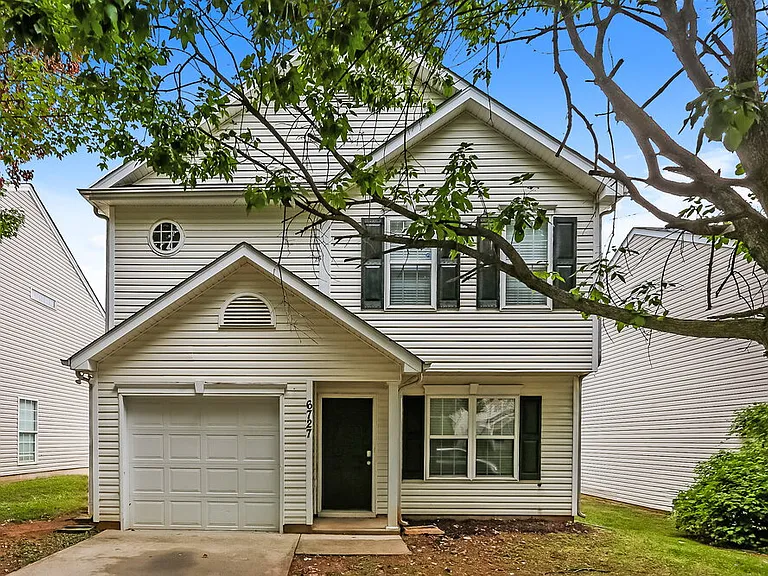 6727 Hidden Forest Dr — Photo 1