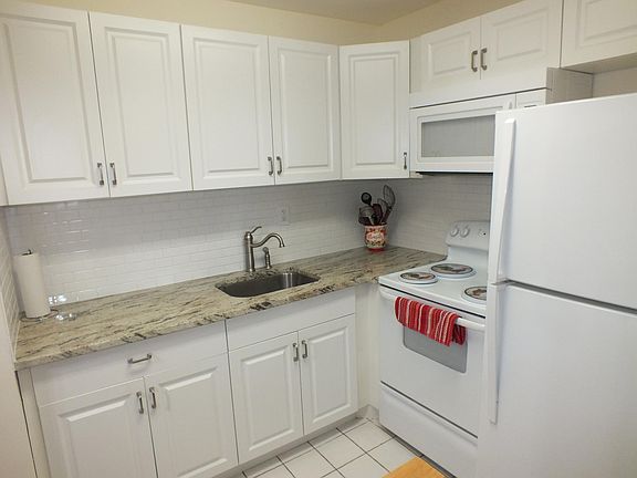 4th image of 96 Kingswood E