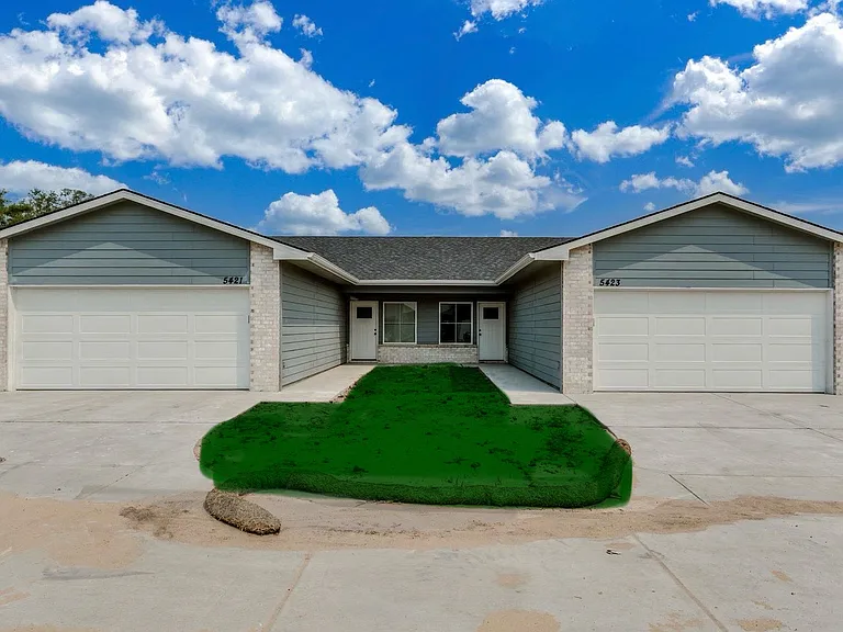 Cypress Glen — Photo 15