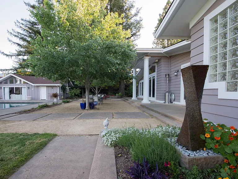 1765 Zinfandel Ln — Photo 36