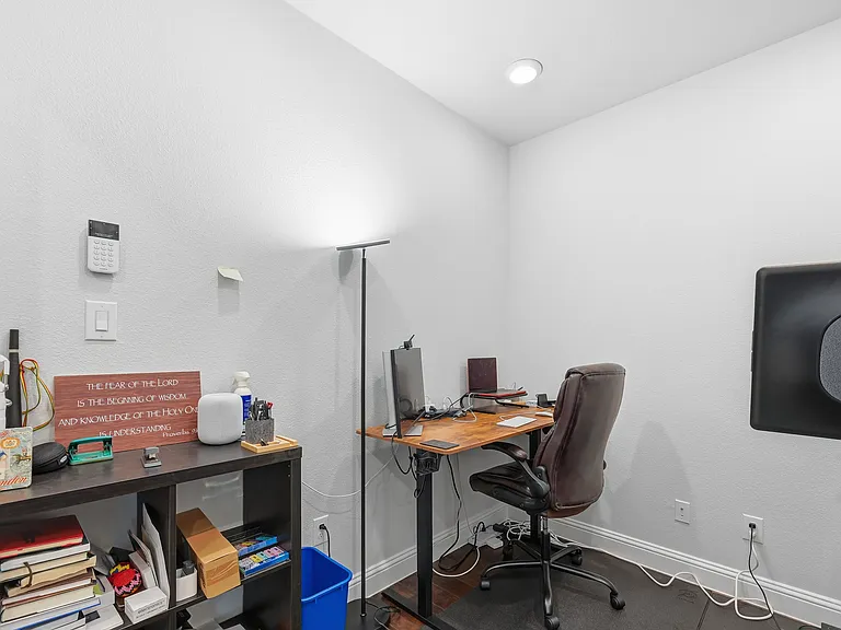 3544 Thistlewood Dr — Photo 3