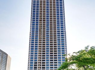 1030 N State St APT 30A, Chicago, IL 60610