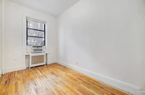 Rented by REAL New York | media 9