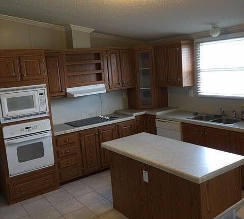 4th image of 104 Coyote Dr