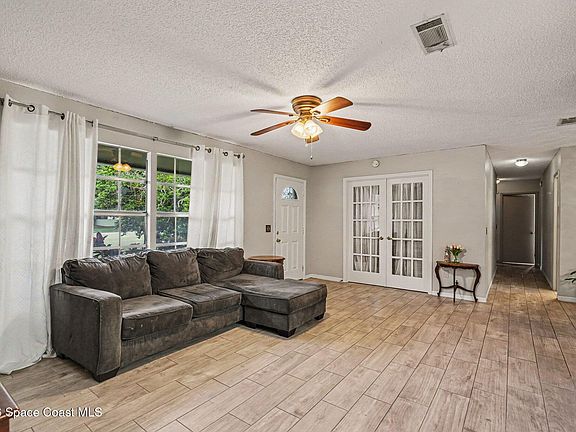 3rd image of 1294 Port Malabar Blvd NE