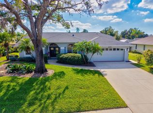 439 Lake Of The Woods Dr, Venice, FL 34293