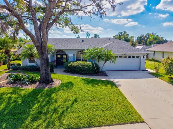 439 Lake Of The Woods Dr, Venice, FL 34293