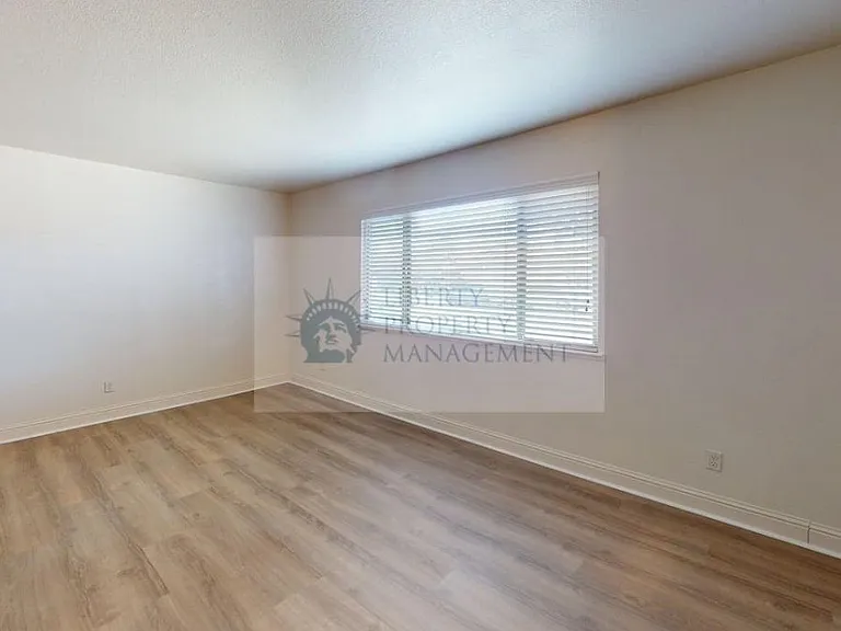 1558 Springcreek Way — Photo 8