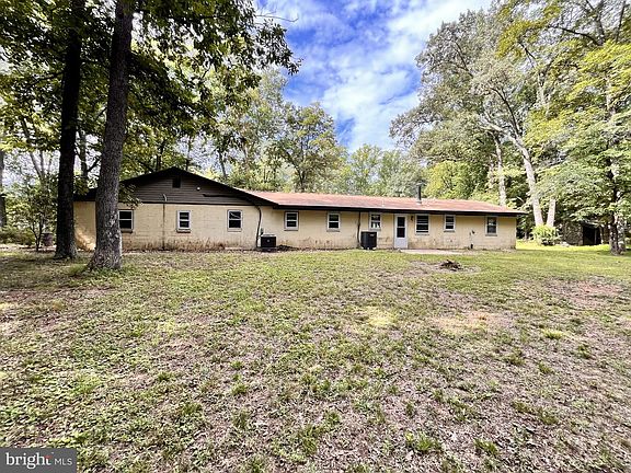 2nd image of 2220 Black Walnut Pl