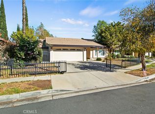 18123 Delano St, Reseda, CA 91335