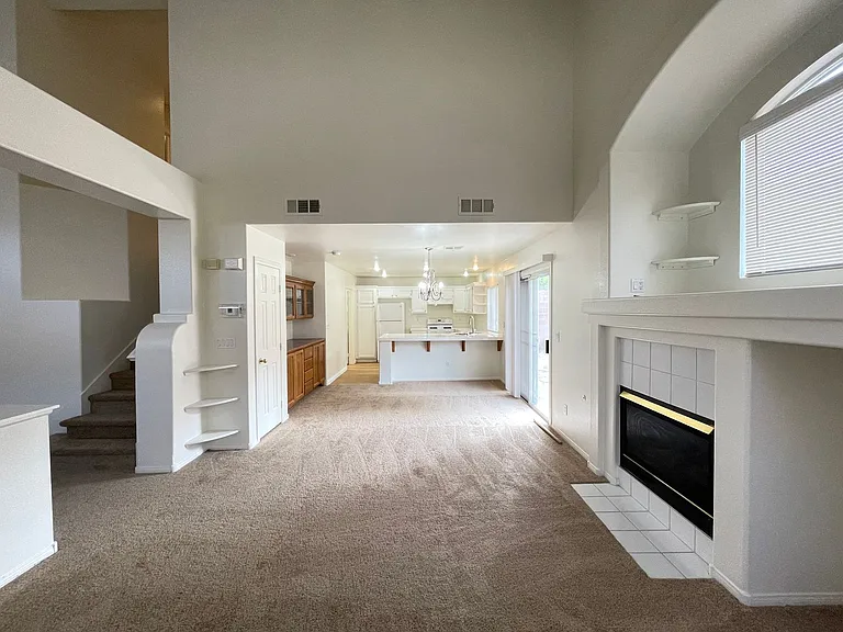 1517 Cross Country St — Photo 8