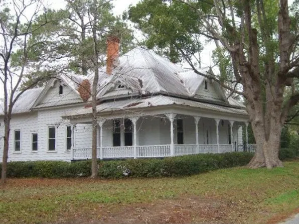 328 S Norton St, Boston, GA 31626