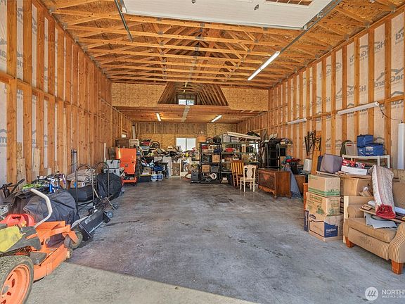 5th image of 15112 Champion Estates Drive SE
