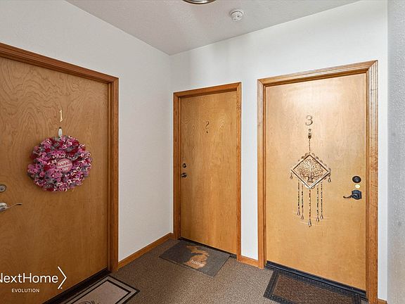4th image of 45896 Purple Sage Ct Unit Door 2