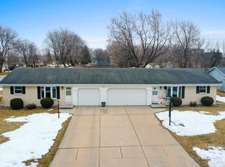 1825 Sahara Ct, Green Bay, WI 54304