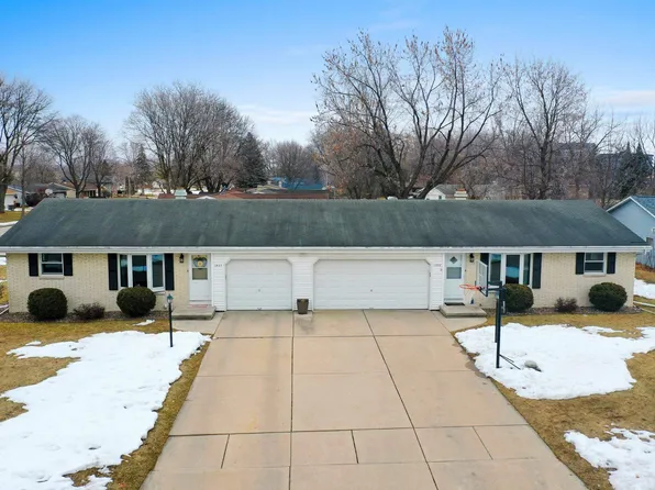 1825 Sahara Ct, Green Bay, WI 54304