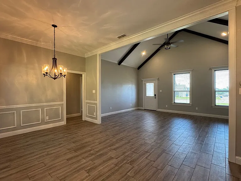 205 Meadow Ln — Photo 17