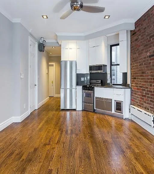 248 Mott St #19 — Photo 1