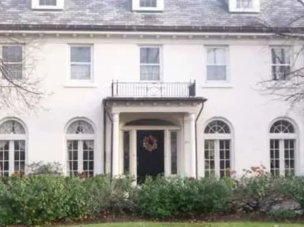 82 Middlesex Rd, Buffalo, NY 14216