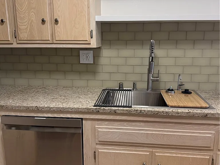 32646 Coastsite Dr #101 — Photo 20