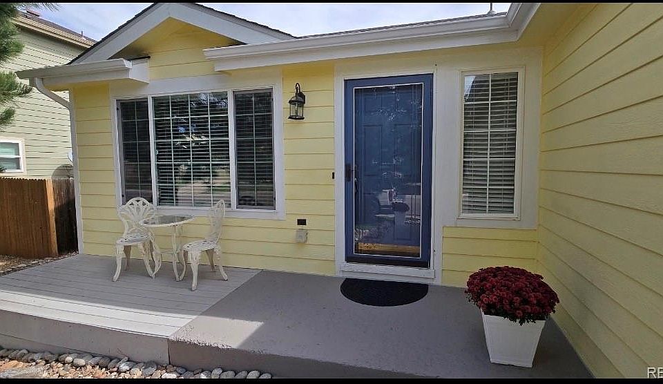 1st image of 832 Pitkin Way