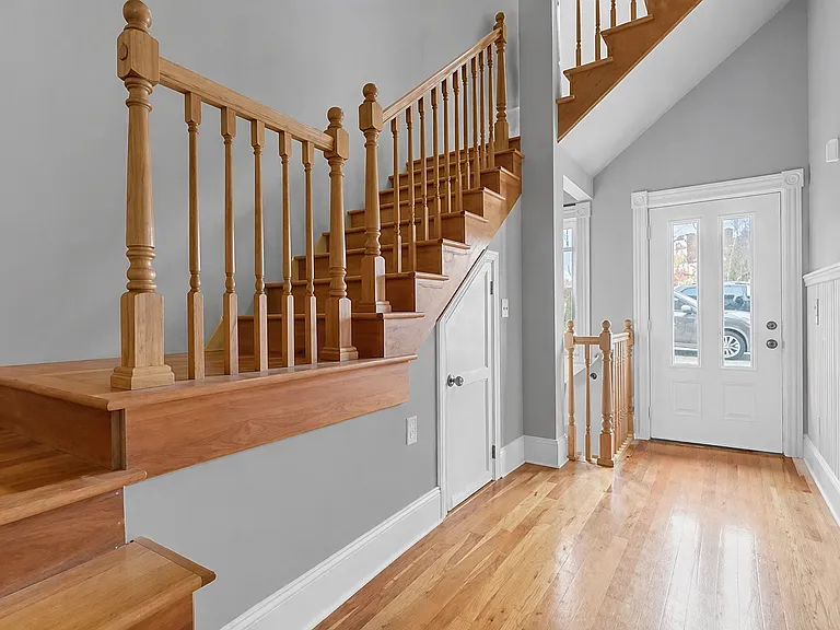 124 W Bank St #A — Photo 22