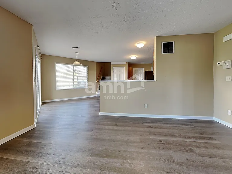 5887 Hayden Dr — Photo 6