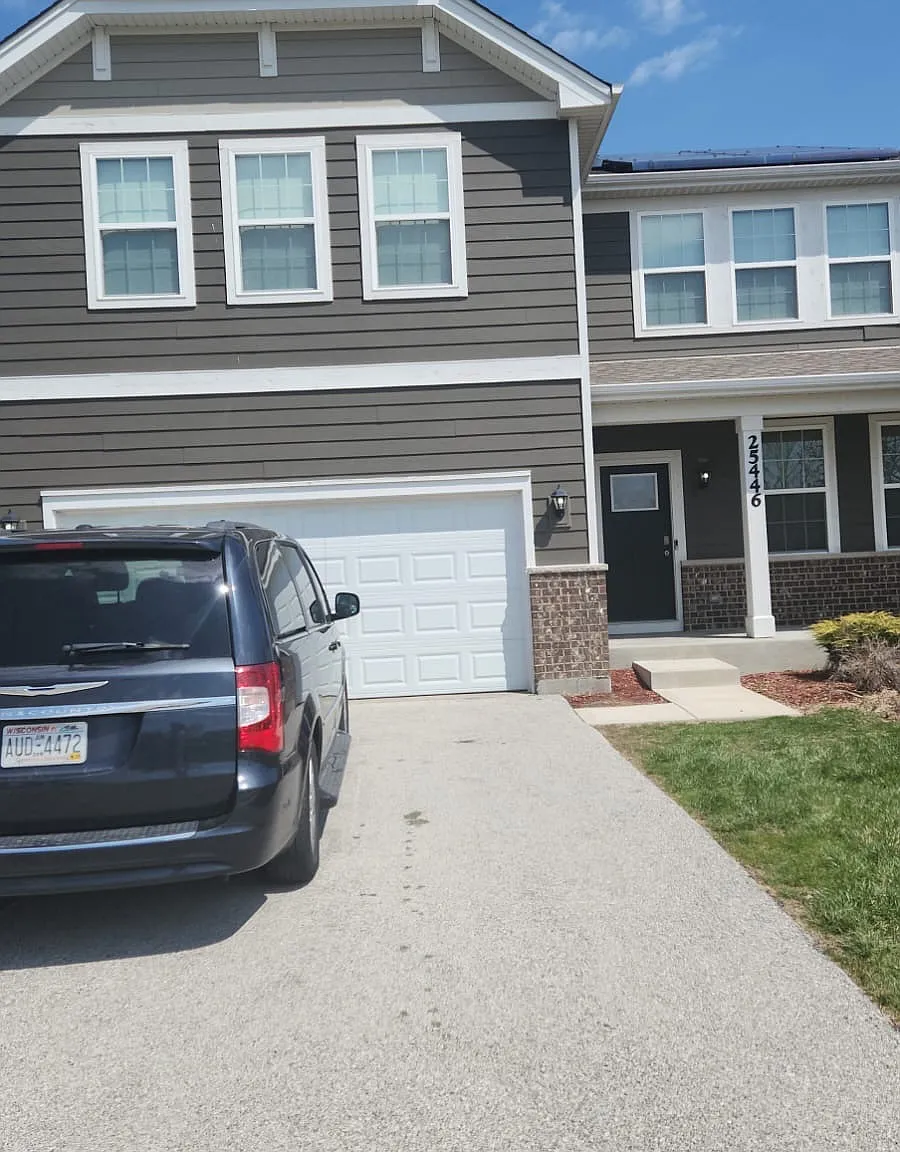 5 bed, 2630 sqft, $4,500 — Photo 3