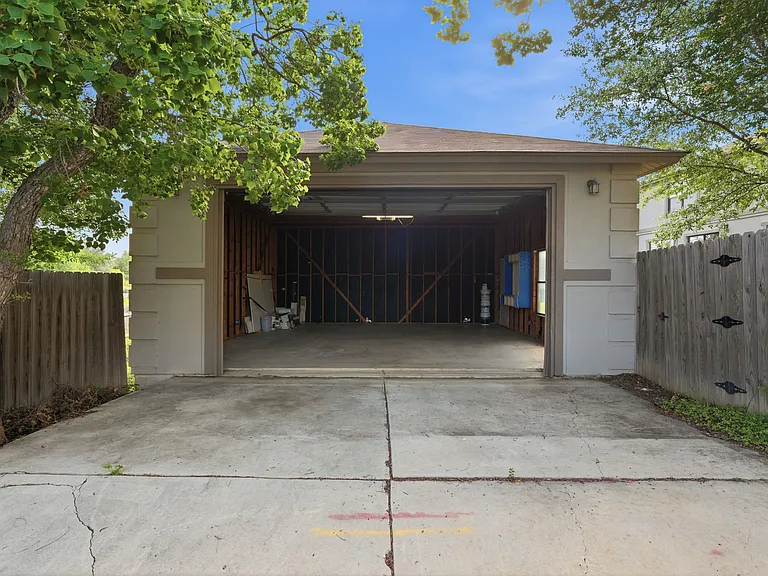 7338 Raintree Frst — Photo 27