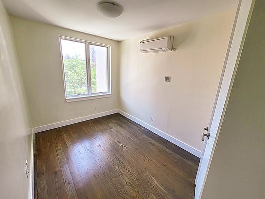 5th image of 522 E 142nd St #3C