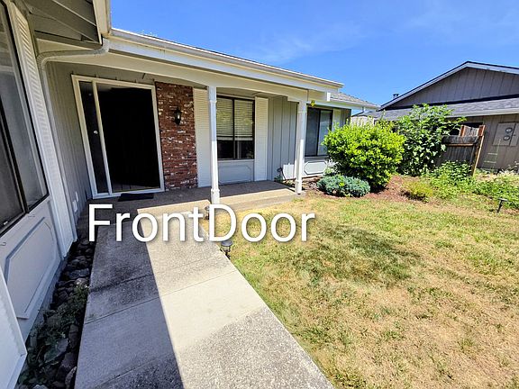 2nd image of 1887 Crescent Ave