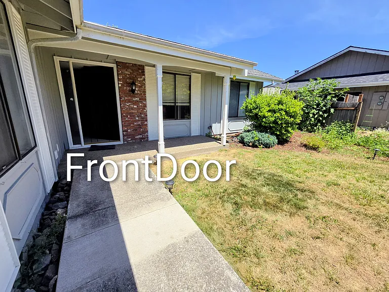 1887 Crescent Ave — Photo 24