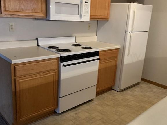 3rd image of 7428 Wallingford Way #7428