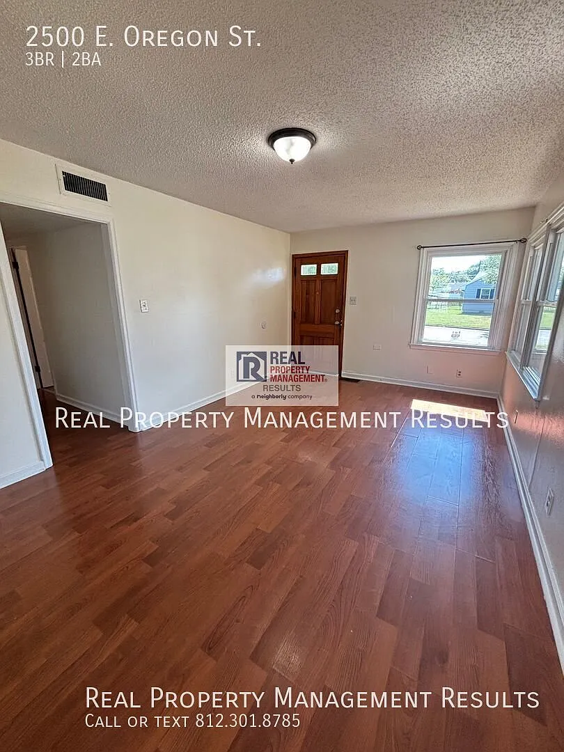 Bright East Side Home Near Wesselman Woods Park — Photo 3